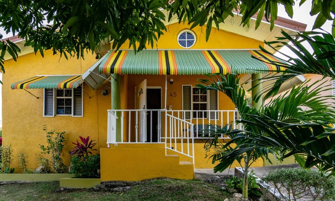 Oracabessa House | St Mary The Emerald Ocean View Villa