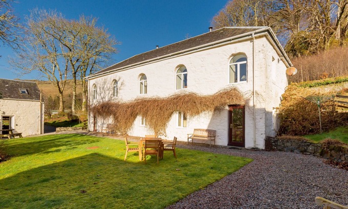 Slate Islands Cottage | Stables East - a semi-detached cottage that sleeps up to 6 guests