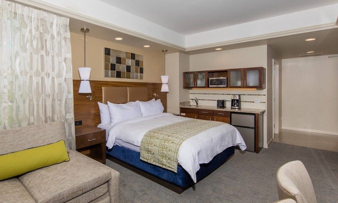 Palm Desert Resort | STAGECOACH- Marriott Desert Springs Villas II Studio