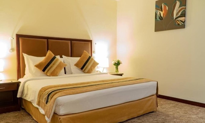 Al Danah Apartment | Standard Room Near Capital Park By E R