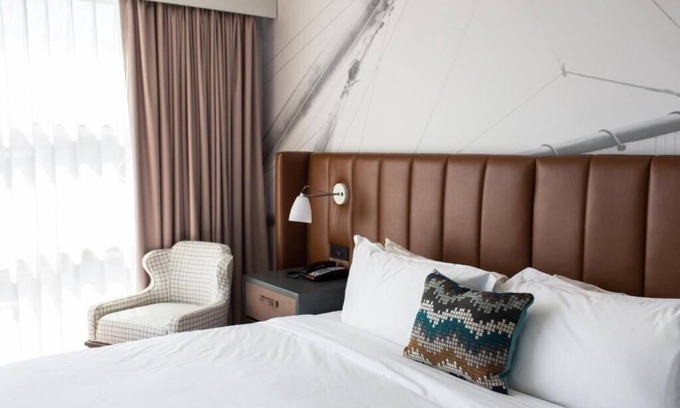 Old Town Alexandria Apartment | Standard Room Near Hummingbird Bar and Kitchen WDC