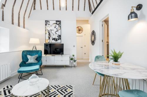Bishop's Stortford House | Stansted Airport Luxury Apartment Bishops Stortford Millars One Loft 3