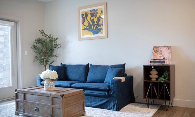 Star Apartment | Star Charm apartment- with pool, gym, hot tub & Pac- Man