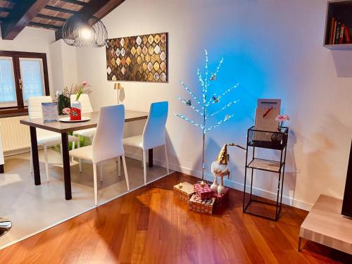 Gorizia Apartment | StaraGo Attic Suite - Elegante mansarda in centro storico