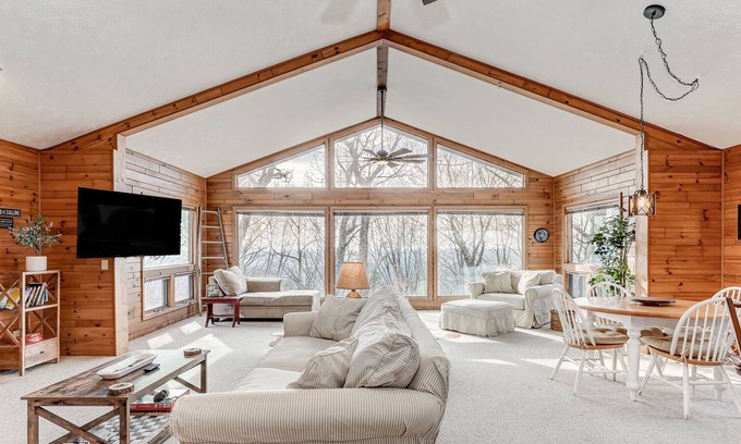 Tate House | Starcross Summit - Sunny spaces & gorgeous views!