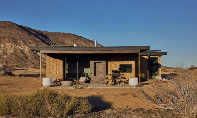 Pioneertown Cabin | Stargazing and Amazing Views at The Ocotillo