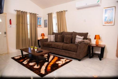 Stewart Town House | Starnatz Oceanview Cozy Retreat Camelot Village Ja