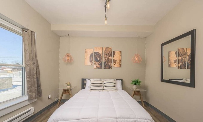 Appleton Apartment | Stateview 202 - Downtown 1 Bedroom Apartment