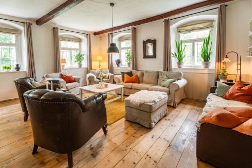 Zandov House | Staveni 1818