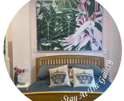 Mapua Bed & Breakfast | Stay at the art gallery
