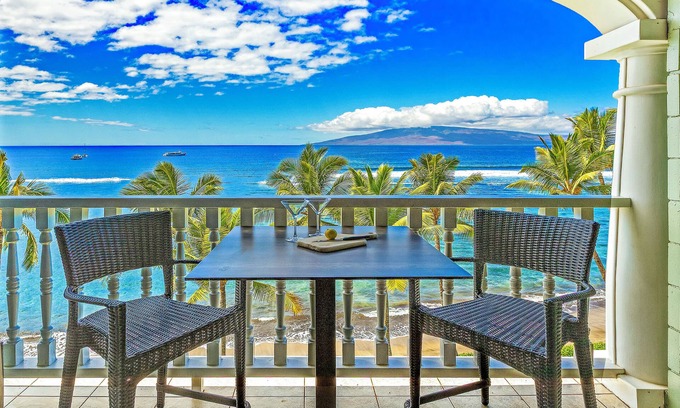 Historic Lahaina Front Street Condo | Stay Beachfront, Explore Maui’s Outdoors 629 LS