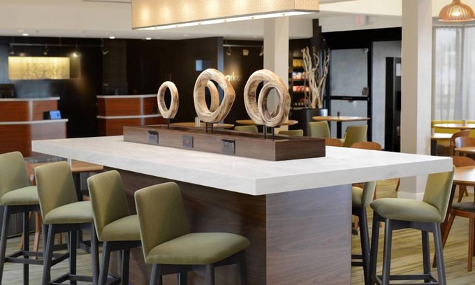 North Dallas Apartment | Stay Close to Dallas Arboretum and Botanical Garden! Pet-friendly, Onsite Pool!