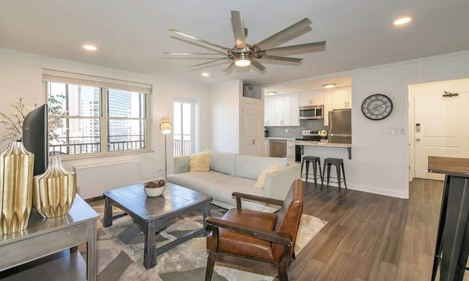 Downtown Atlanta Condo | StayATL | High Rise Condo Downtown ATL with Views