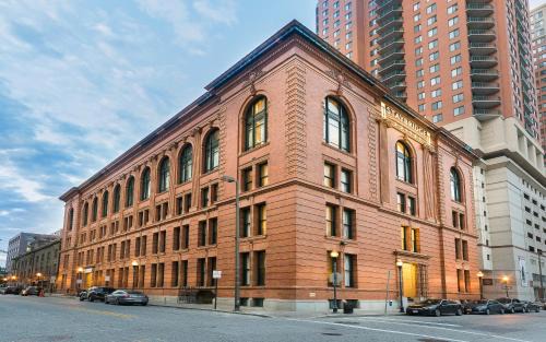 Downtown Baltimore Hotel | Staybridge Suites Baltimore - Inner Harbor by IHG