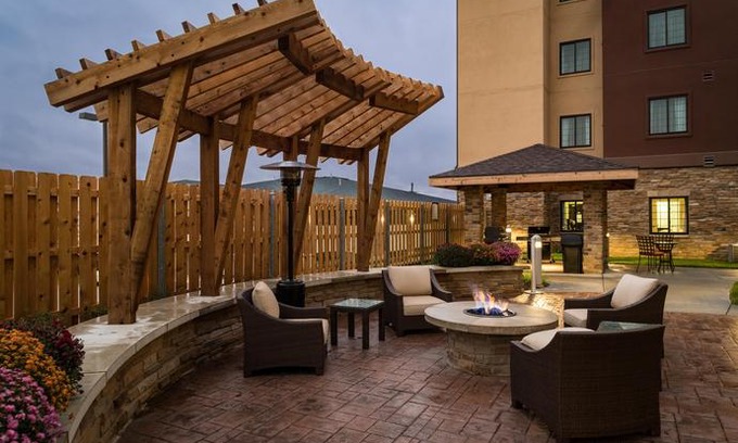 West Omaha Hotel | Staybridge Suites Omaha West