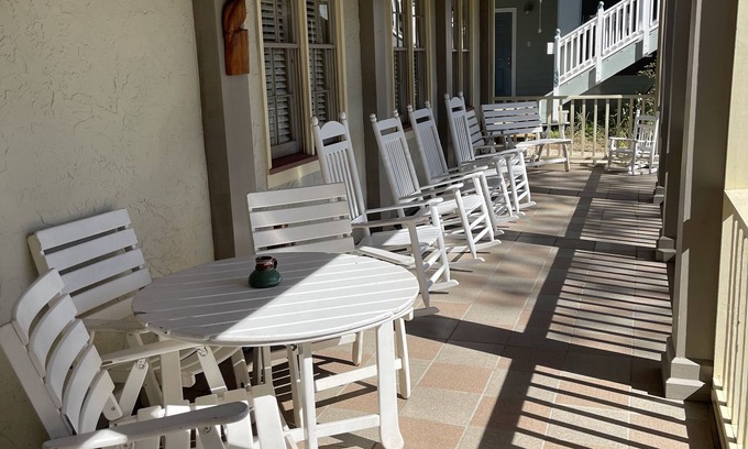 Steinhatchee Resort | Steinhatchee Landing Resort-River House A #17-Waterfront-*THIRD NIGHT FREE*