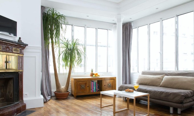 Quartier de la Place-Vendome Apartment | Steps from Le Louvre and Tuileries - Stylish 1BR on Rue St. Honore