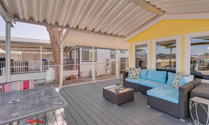 Lake Havasu City House | Steps to Beach: Lake Havasu City Home w/Grill!