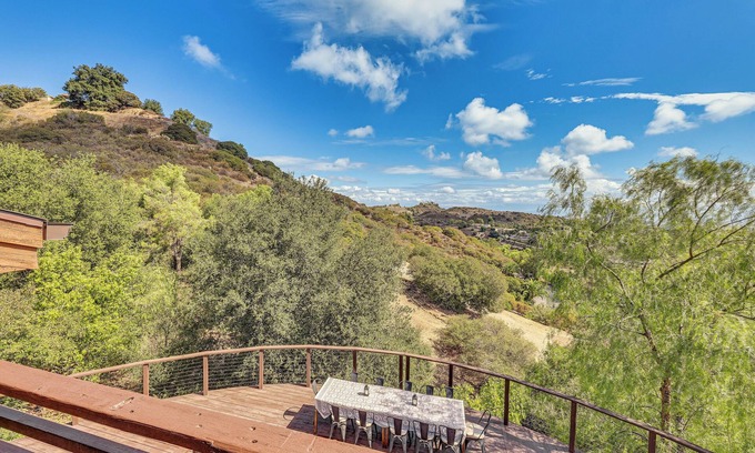 Murrieta Villa | Steps to Hiking: Sanctuary in Santa Ana Mtns