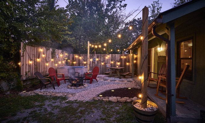 Pigeon Forge House | Steps to the Parkway w/Hottub - Walk to Attractions