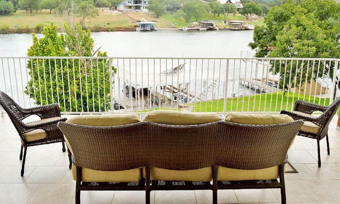 Burnet House | Still Waters