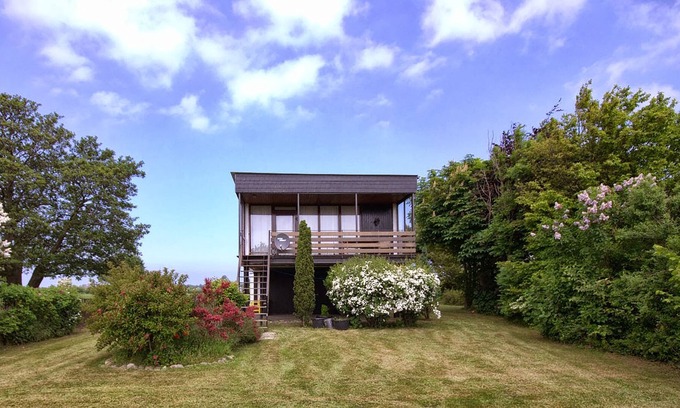 Grossenbrode House | Stilt bungalow with lake view, holiday home by the sea, beach house