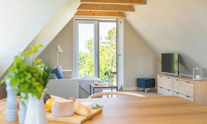 Norddorf Apartment | Stilvolle Wohnung mit Meerblick auf die Amrumer Odde in Adas Hüs in Norddorf