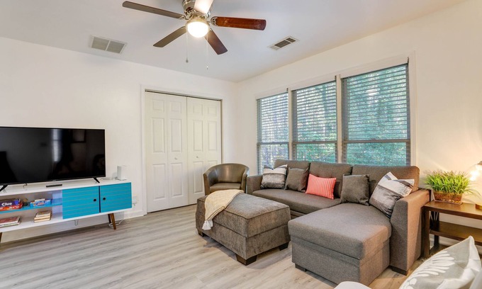 Stone Mountain Apartment | Stone Mountain Hideaway w/ Pool, Near Lake & Golf