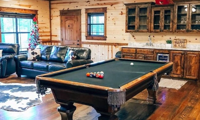 Broken Bow Apartment | Stone Mountain Lodge Luxurious Rustic Retreat