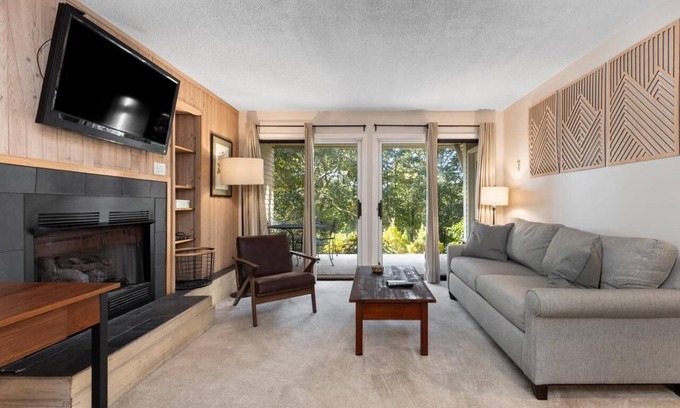 Nellysford Condo | Stoneridge 43 with Wintergreen Advantage