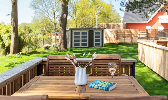 Graal Mueritz House | "Strandvergnügen", 100 m to the dream beach, whole terrace bungalow with parking