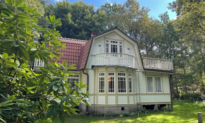 Gamla Staden-Sandskogen Cottage | Strandvillan, beachhouse, close to the Beach Ystad