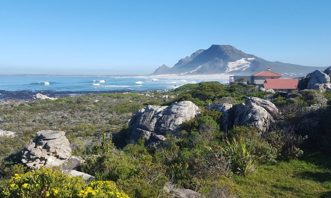 Betty's Bay House | Stranraer in Bettys Bay