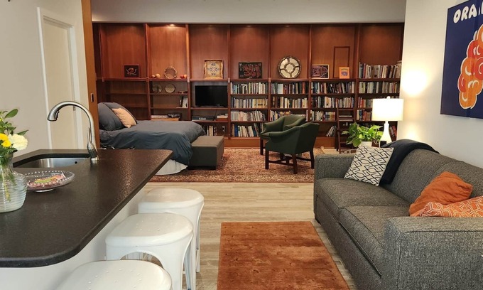 Historic Montford Apartment | Stroll 2 blocks to town! Quiet, private, sparkling & spacious studio & parking