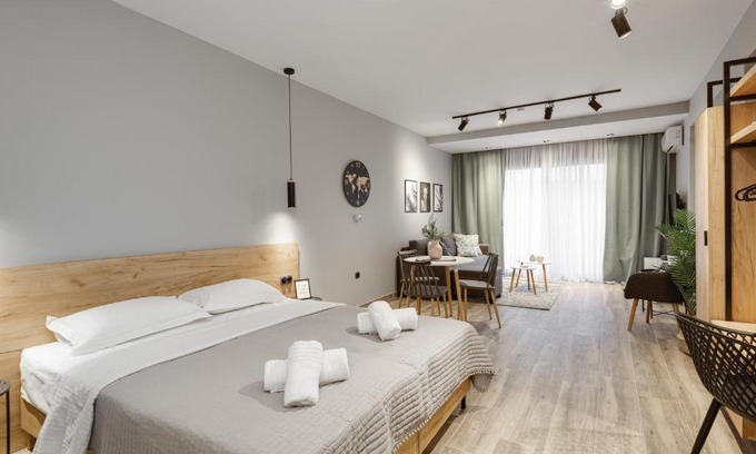 Thessaloniki City Centre Apartment | STS Eight 5.2