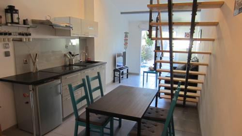Grans Apartment | Studio A Grans