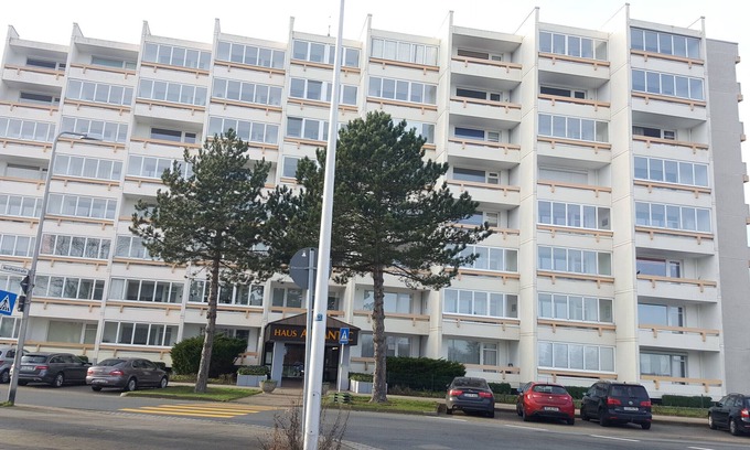 Duhnen Apartment | Studio Apartment '1-raum-ferienwohnung Im 4 Og' with Sea View, Balcony and Wi-Fi