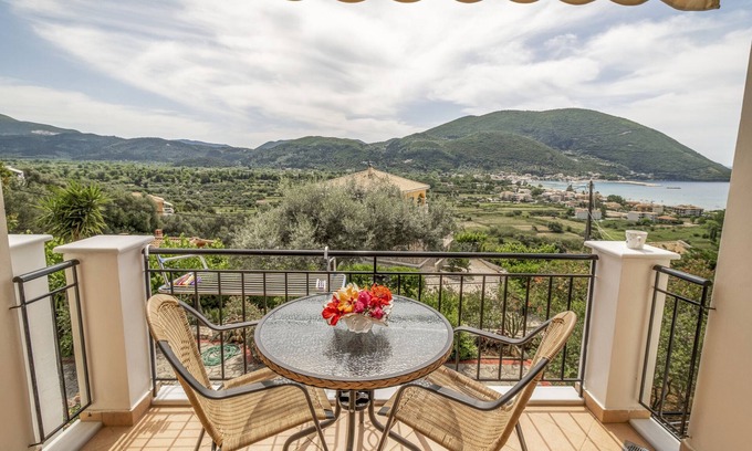 Pondi Apartment | Studio Apartment 'Panorama 1' with Sea View, Wi-Fi and Air Conditioning