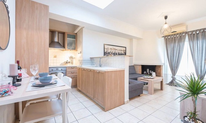 Kerameikos Apartment | Studio apt next to Gkazi, with nice city view