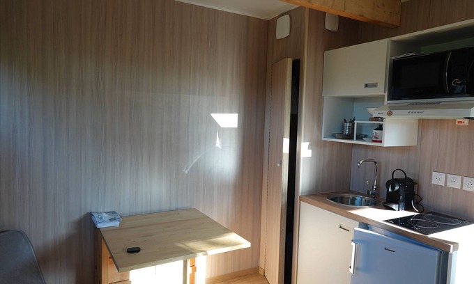 Pont-l'Abbe Apartment | Studio au Calme à 3kms du Port et de la Plage, Idéal Pour Découvrir le Finistère