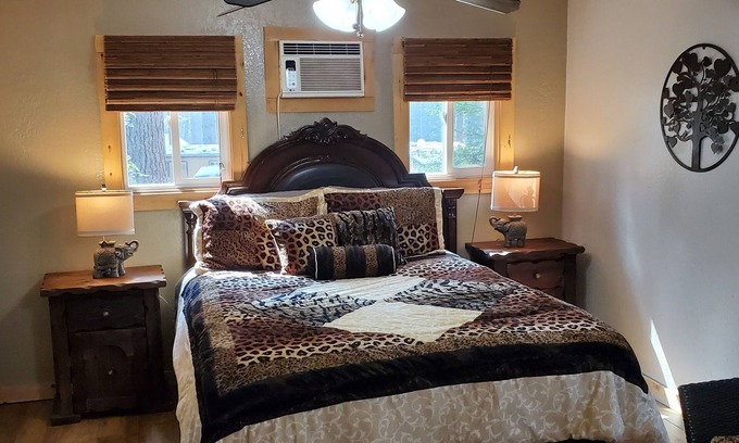 Shingletown Apartment | Studio B at Bigfoot Lodging Lassen