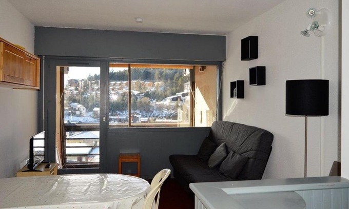 Pyrenees 2000 Apartment | Studio Bolquère-Pyrénées 2000, 1 pièce, 4 personnes - FR-1-592-6
