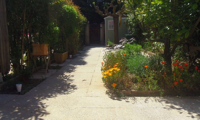 La Londe-les-Maures Condo | STUDIO CABIN GARDEN FLOOR 4 pers