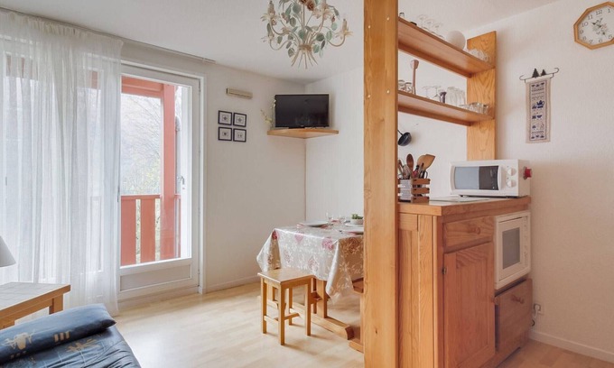 Esquieze-Sere Apartment | Studio Cabin for 6 with Balcony, Parking and Wifi - Esquièze-Sère