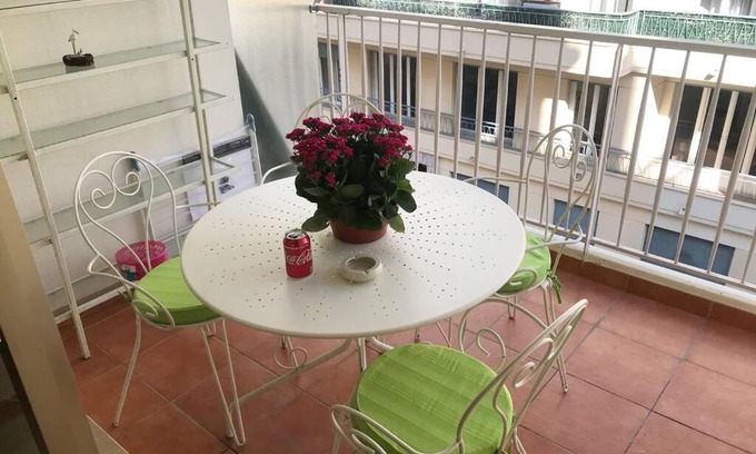 Le Piol Apartment | studio centre nice proche de mer