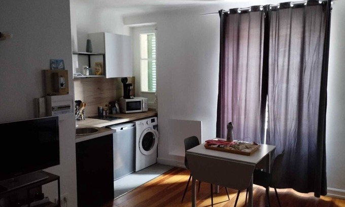 Neuvecelle Apartment | Studio Centre Ville Proche Embarcadère