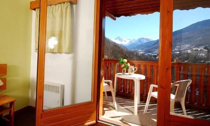 Brides-les-Bains Apartment | Studio-Comfort-Ensuite with Bath-Balcony-Vue Vanoise