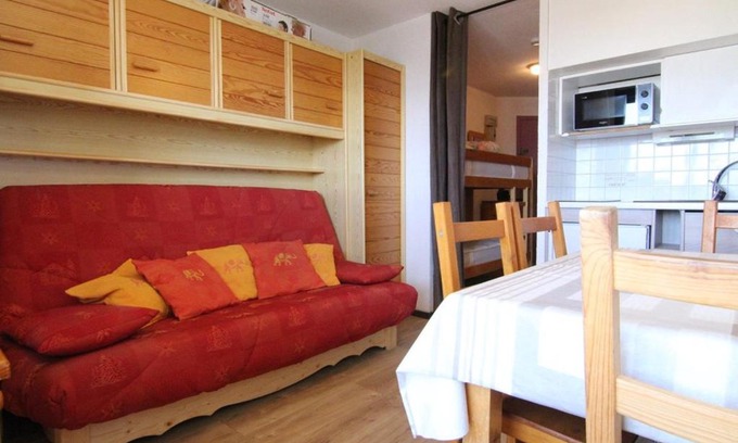Eclose-Est Apartment | Studio confortable pour 4 personnes à L'Alpe d'Huez avec balcon, proche commerces et pistes - FR-1-405-32