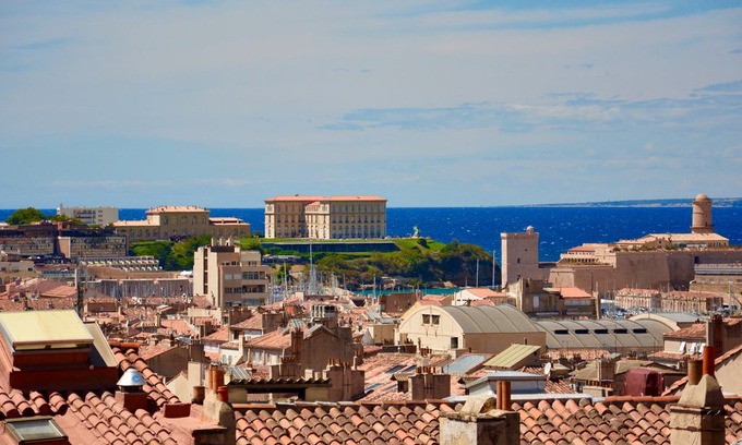 Notre-Dame du Mont Apartment | Studio Cours Julien - Panoramic view