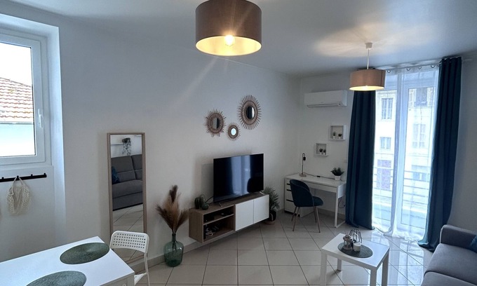 La Madeleine Apartment | Studio Dans Villa Idéalement Situé Proche Mer, Tram, Aéroport